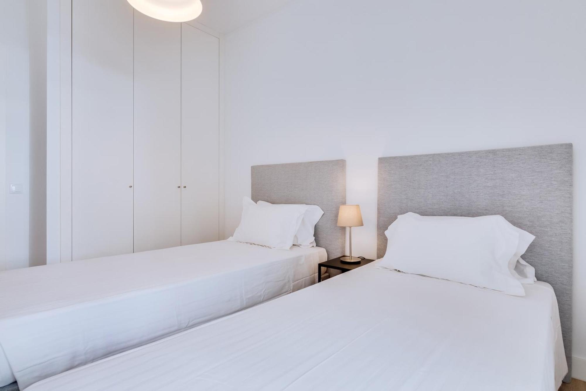 Al - Apartamento Egas Moniz Quarteira Luaran gambar